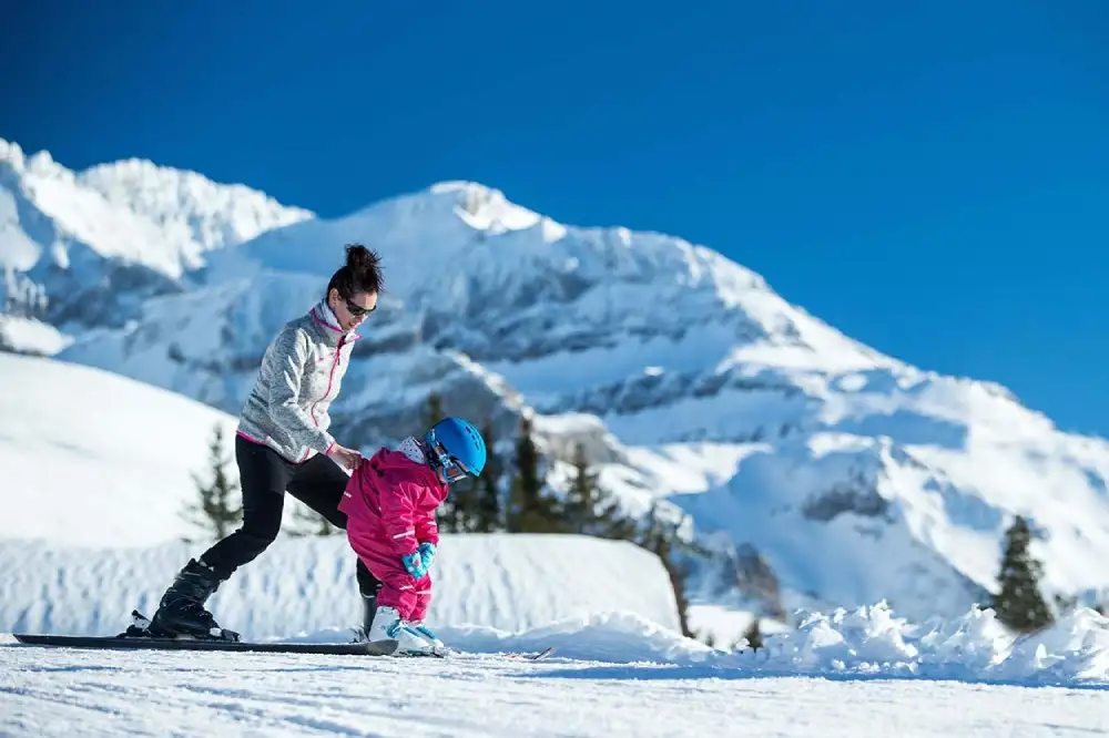 Fondue-in-the-Swiss-Alps