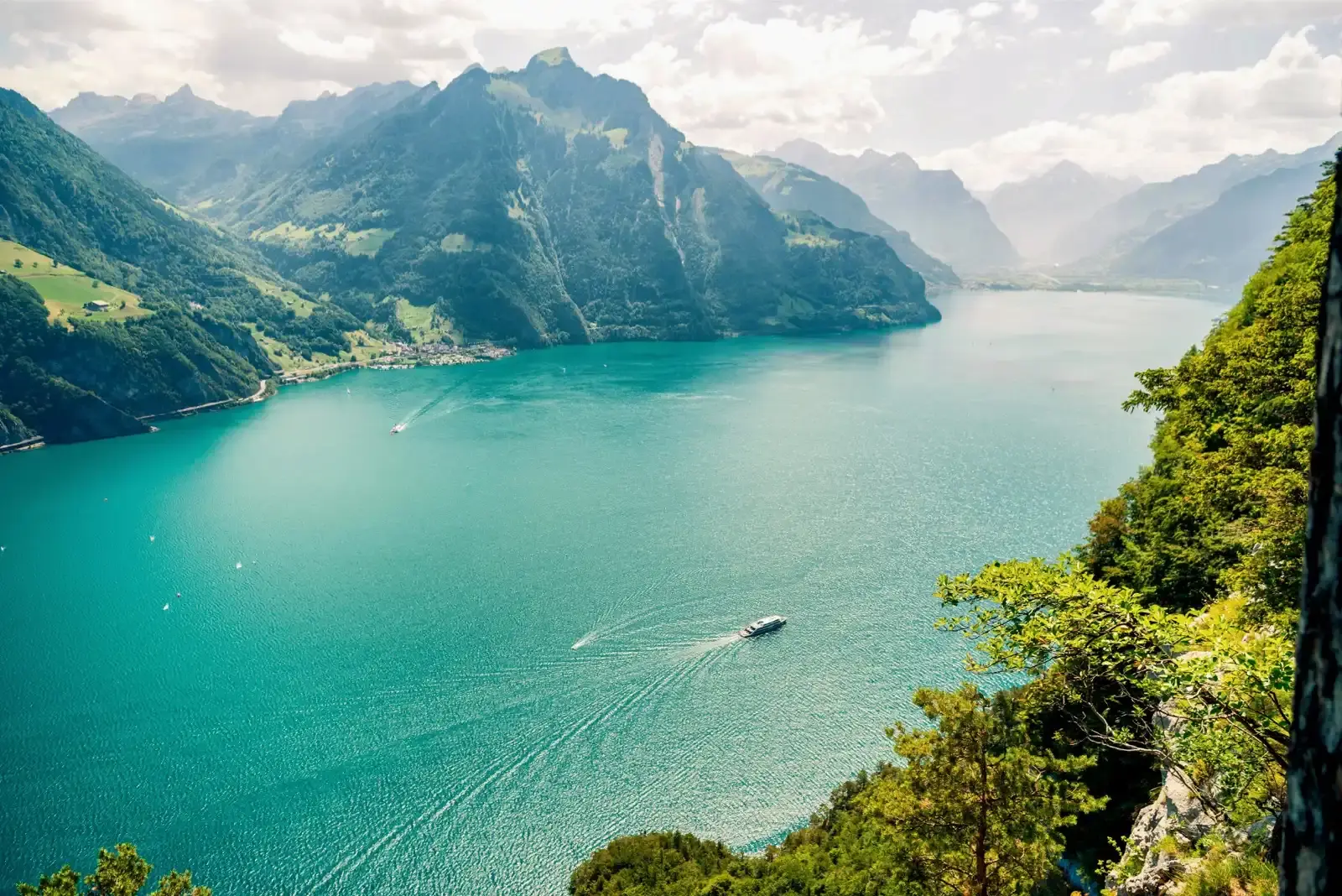 Cruise between Swiss Alps