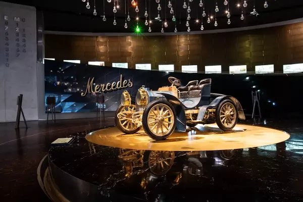 First motorized vehicle created by Karl Benz